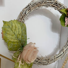 Load image into Gallery viewer, Spring Wreath